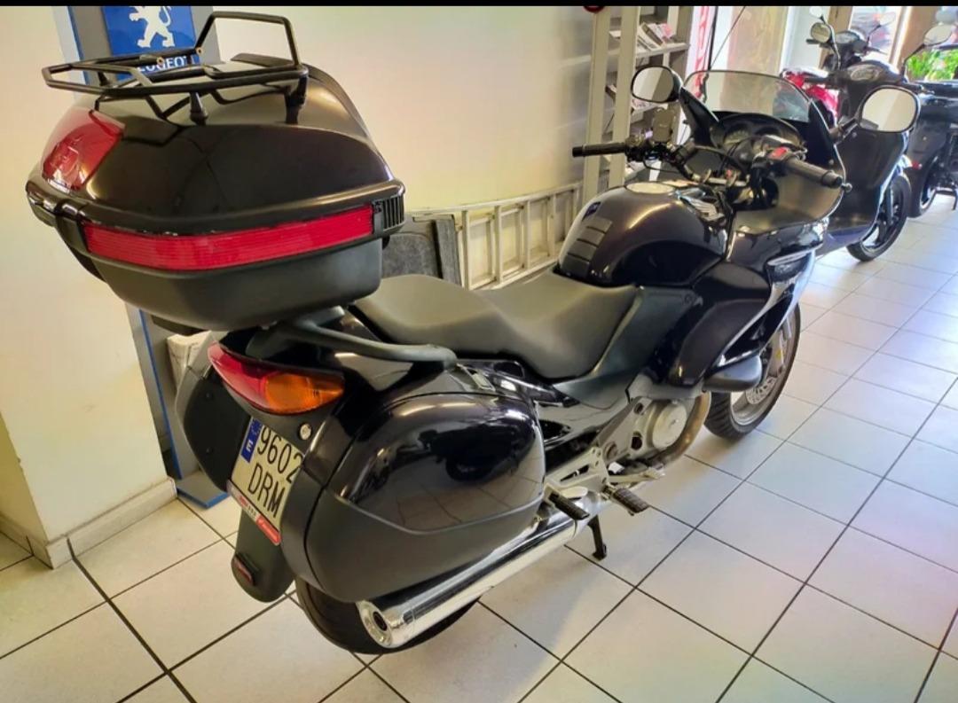 Foto de Honda Deauville 650