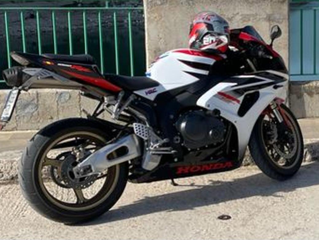 Foto 3 de Honda cbr 1000rr 