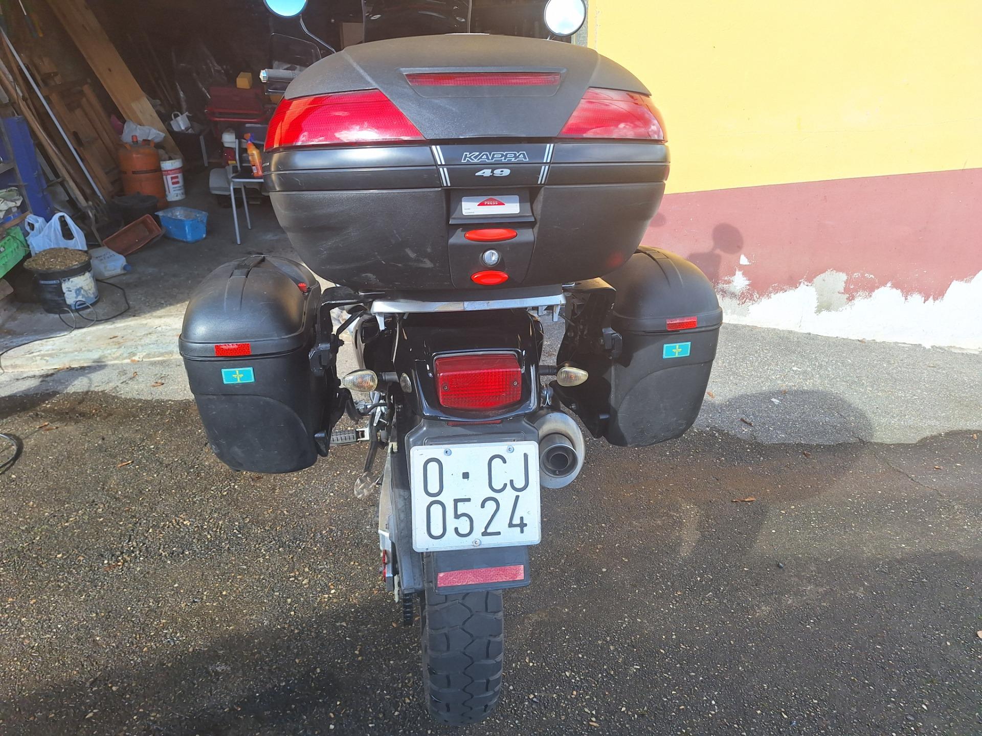 Foto 6 de Moto honda africa twin 750