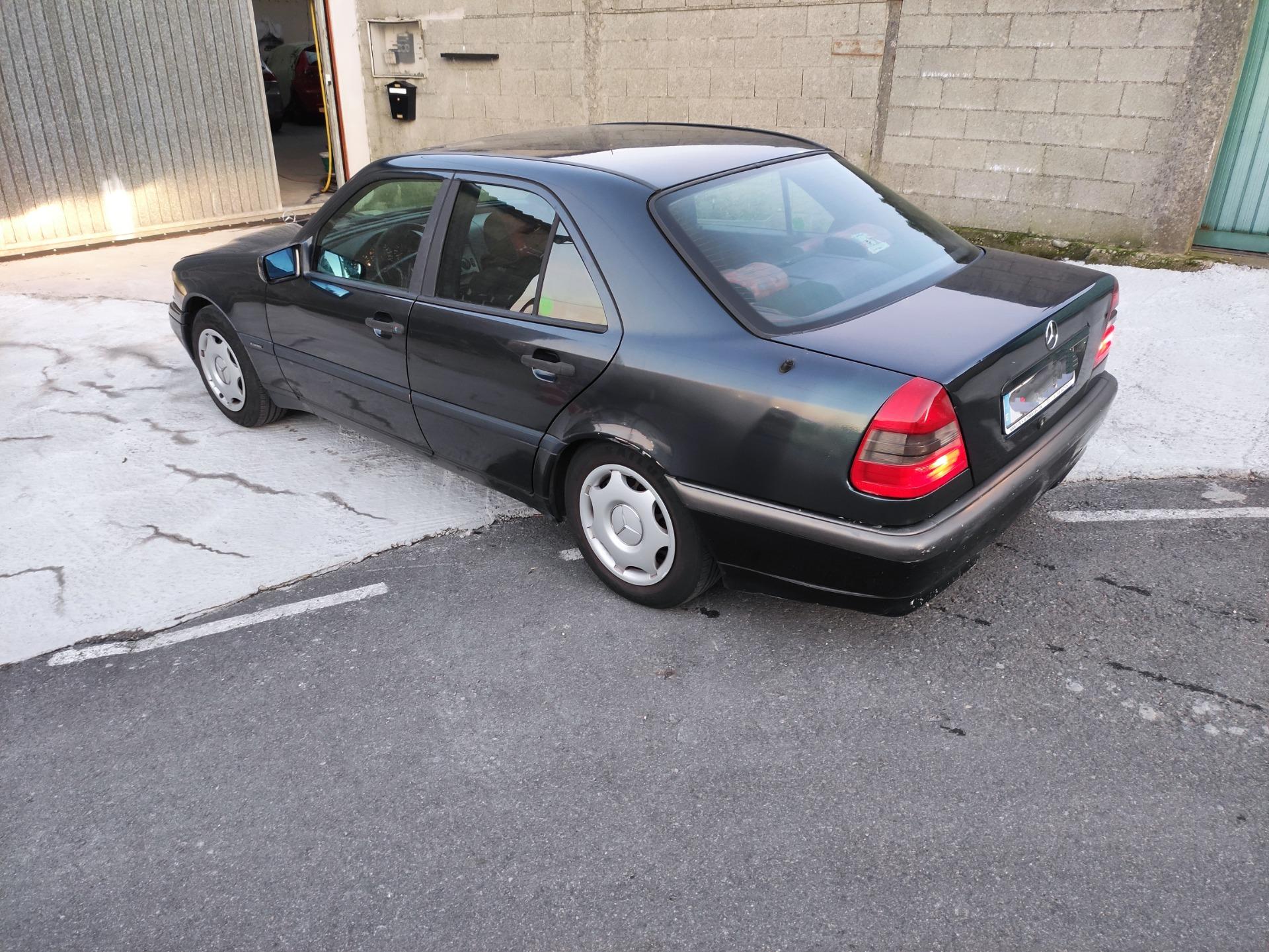 Foto 8 de Mercedes c180 gasolina 1.8 122 cv