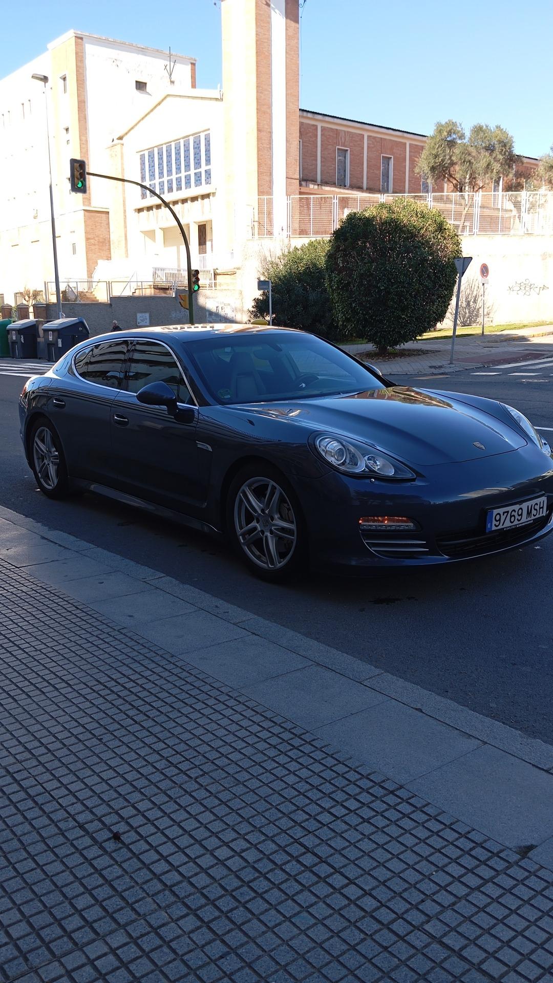 Foto de Porsche Panamera 4S 