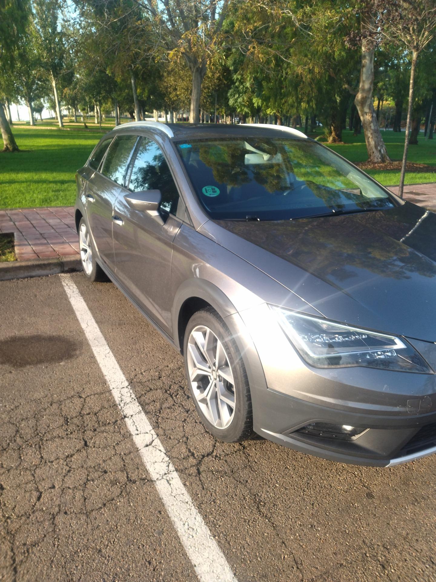 Foto de Seat leon st x-perience 4-drive 2015 cambio por barco fueraborda 