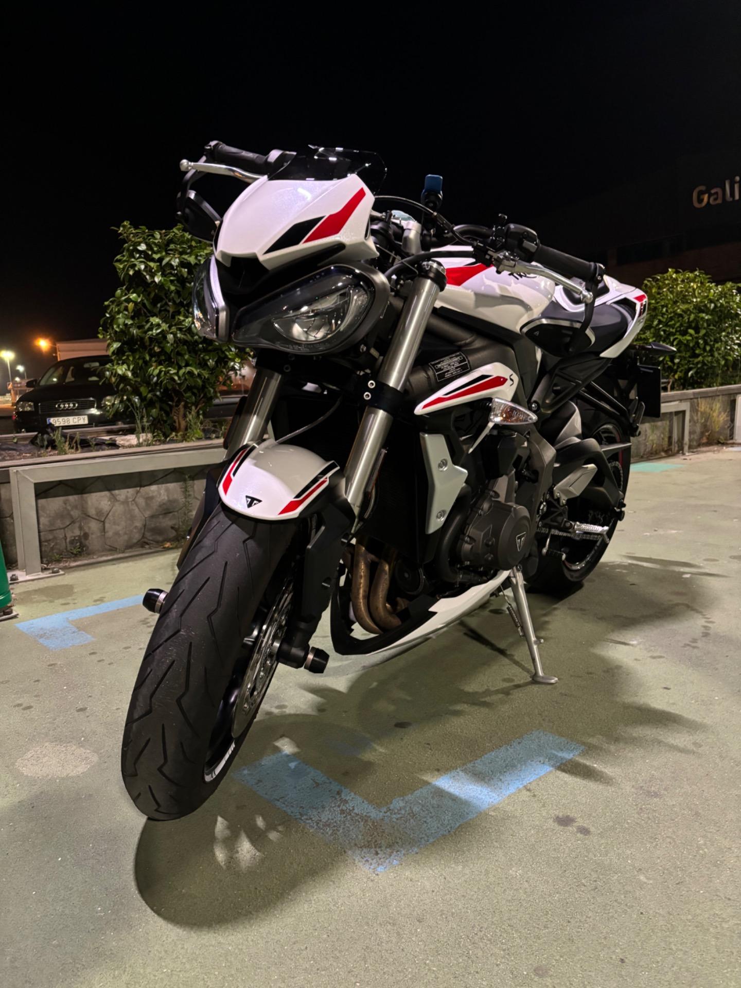 Foto de Street triple 660S 98cv 