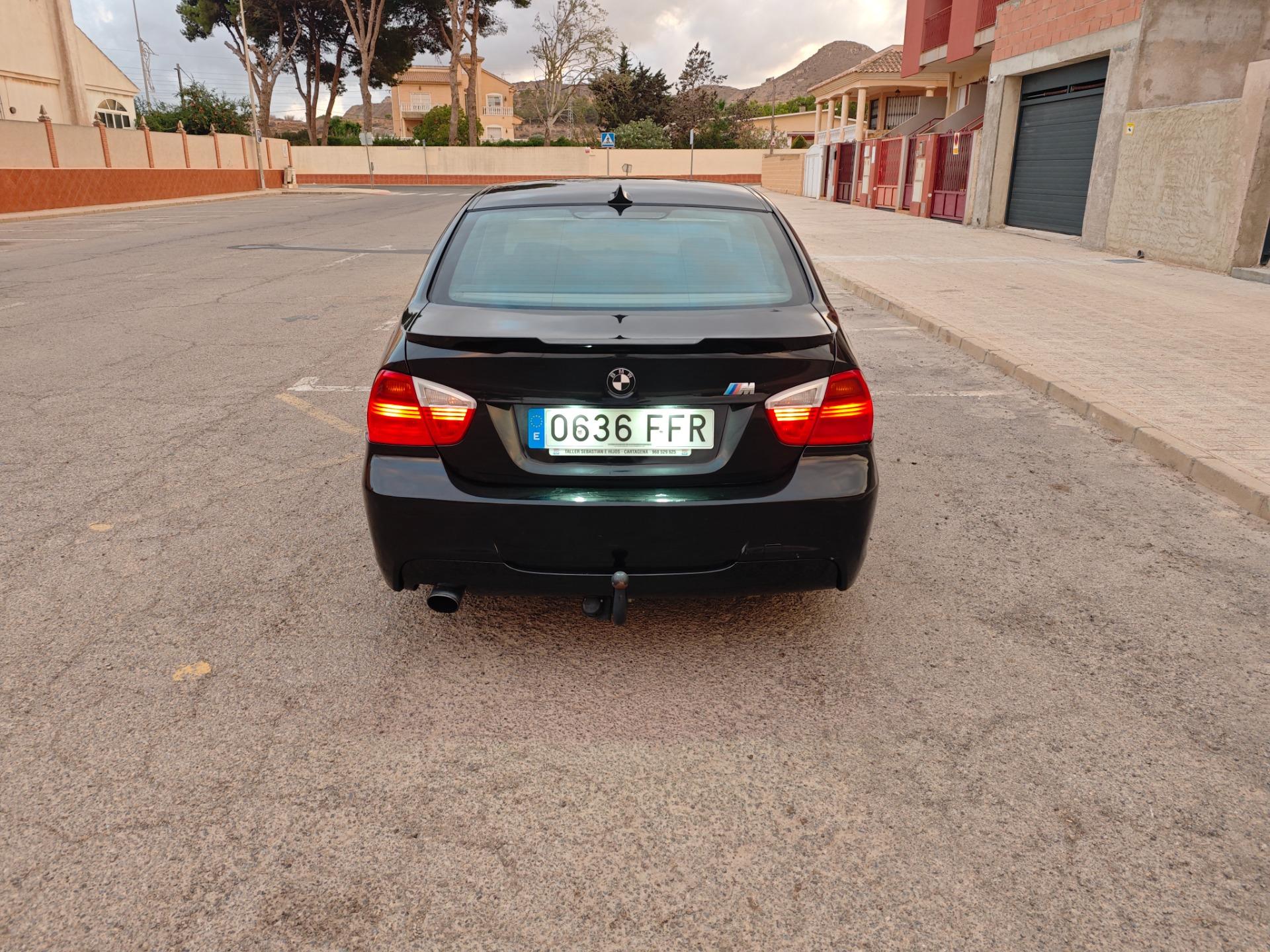 Foto 2 de BMW 320i e90 paquete M