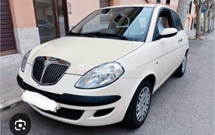 Foto 1 de Lancia Ypsilon 