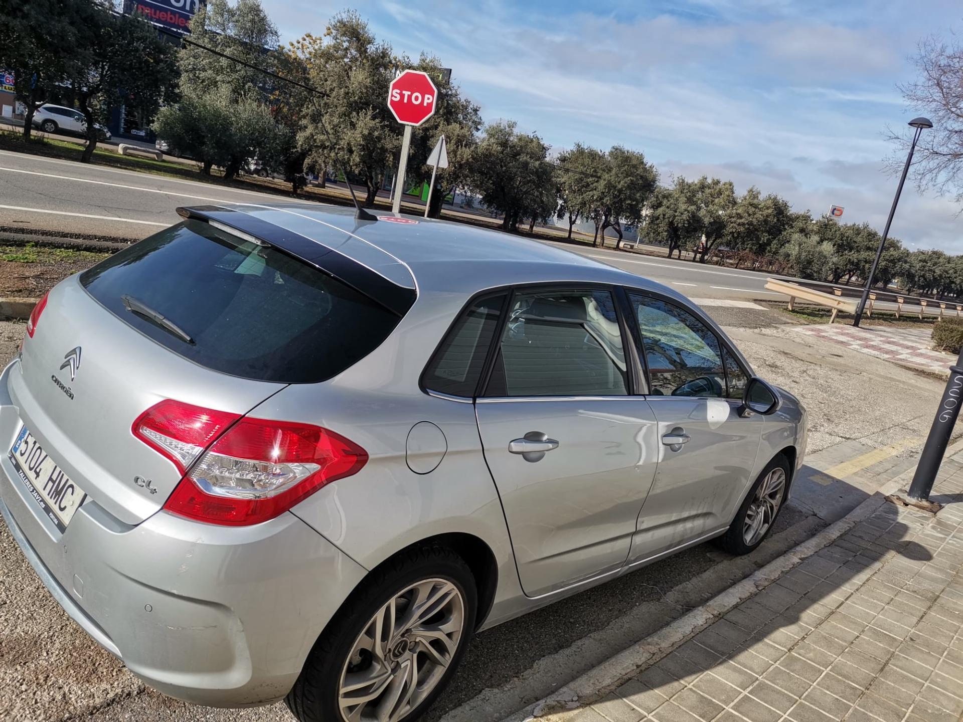 Foto 2 de Citroen C4, 2012; 75000km. 110cv. 5plzs