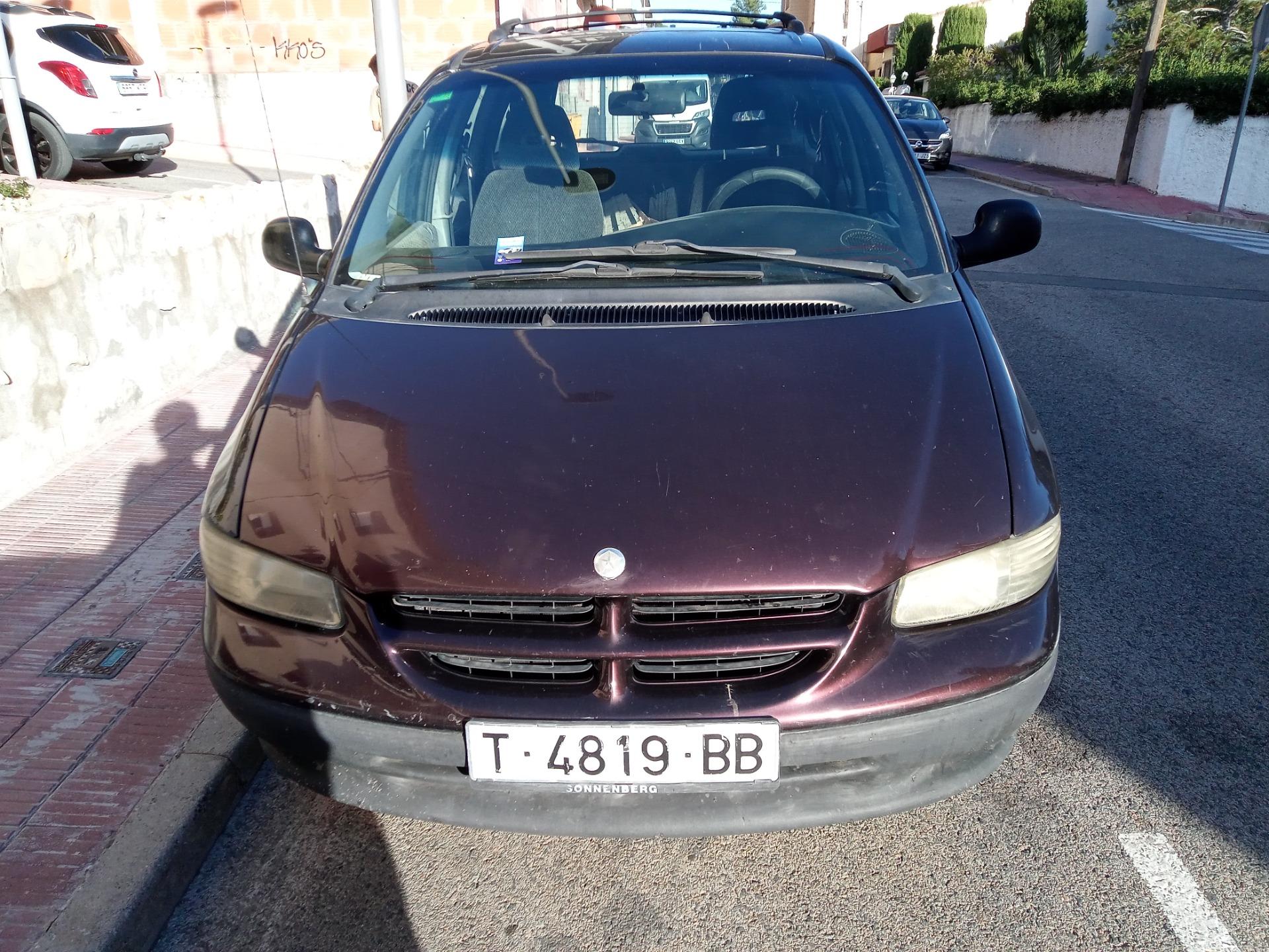 Foto de Chrysler Voyager 2500 td 1999 en buen estado 