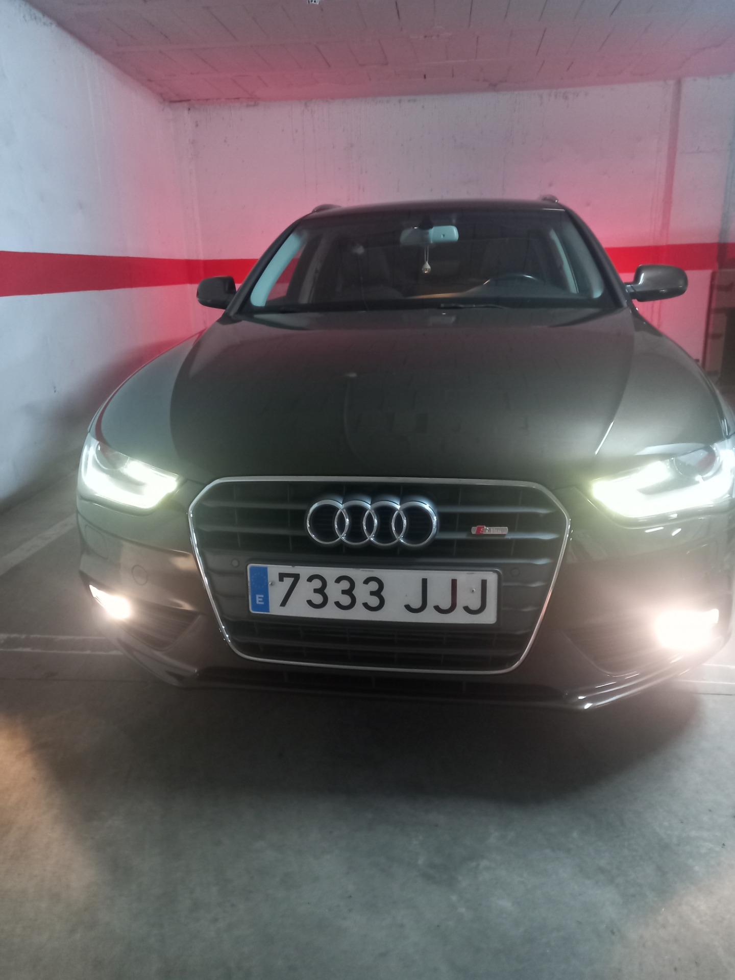 Foto 4 de Audi a4 b8 avant del 2015 motor 2000 TDI 150 caballos 