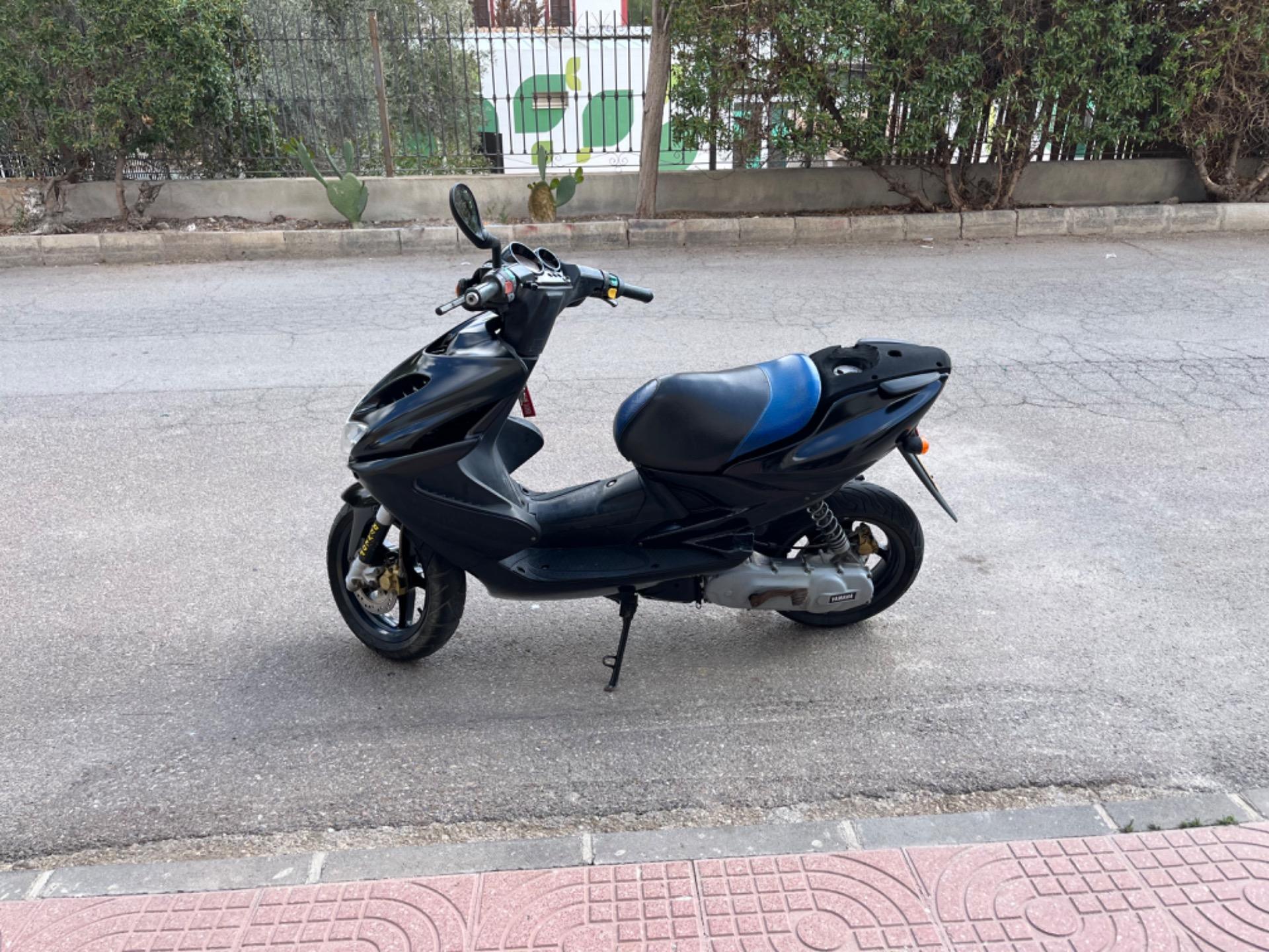 Foto 2 de Yamaha aerox 49 2T