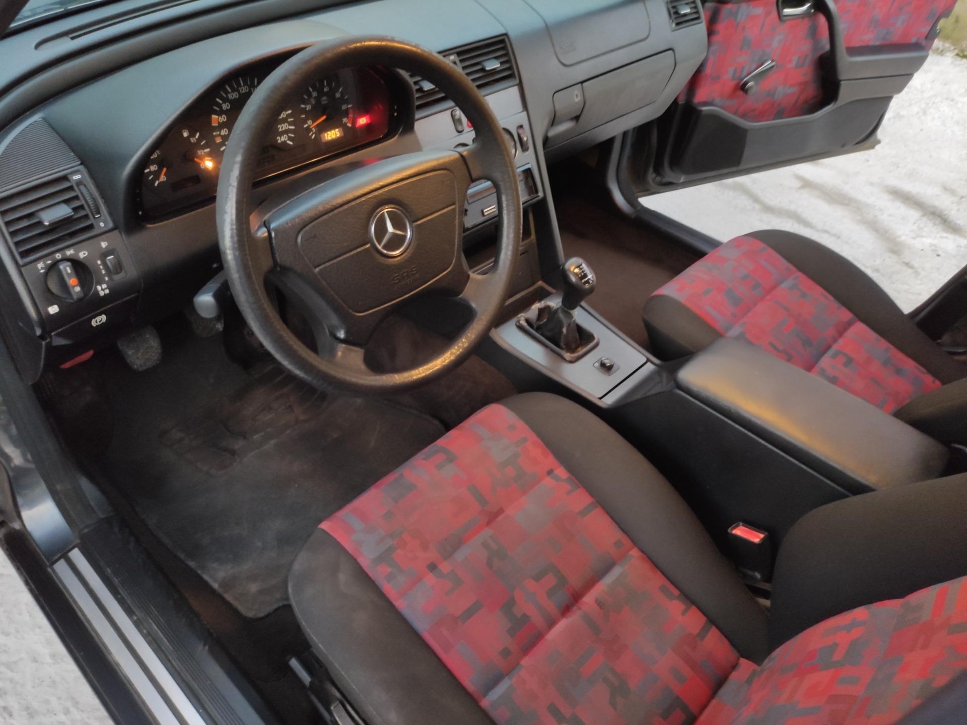 Foto 6 de Mercedes c180 gasolina 1.8 122 cv