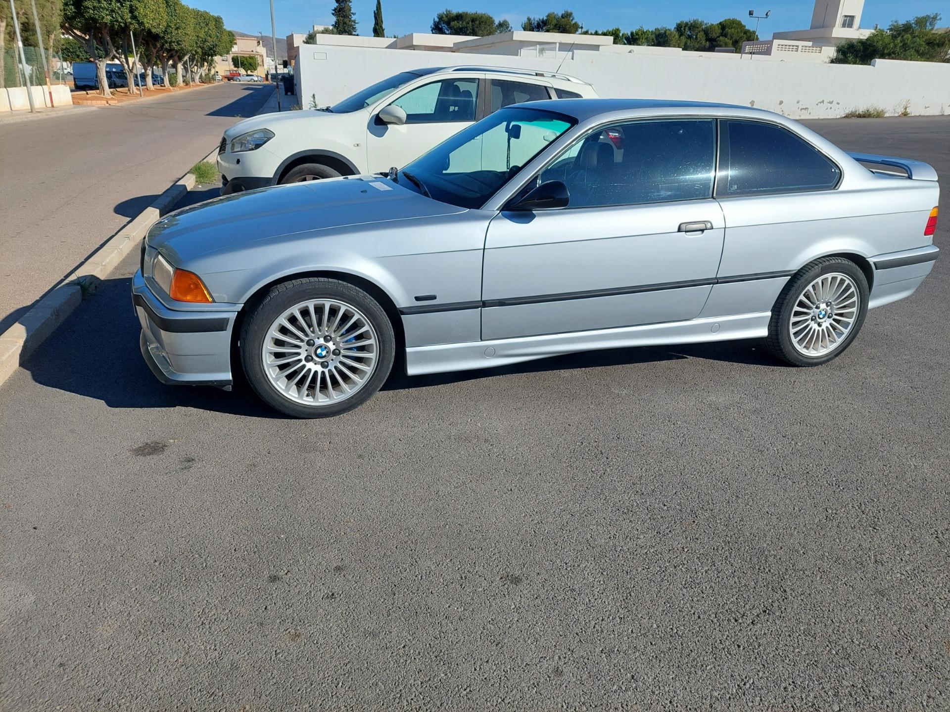 Foto 2 de Bmw e36 323i coupe 