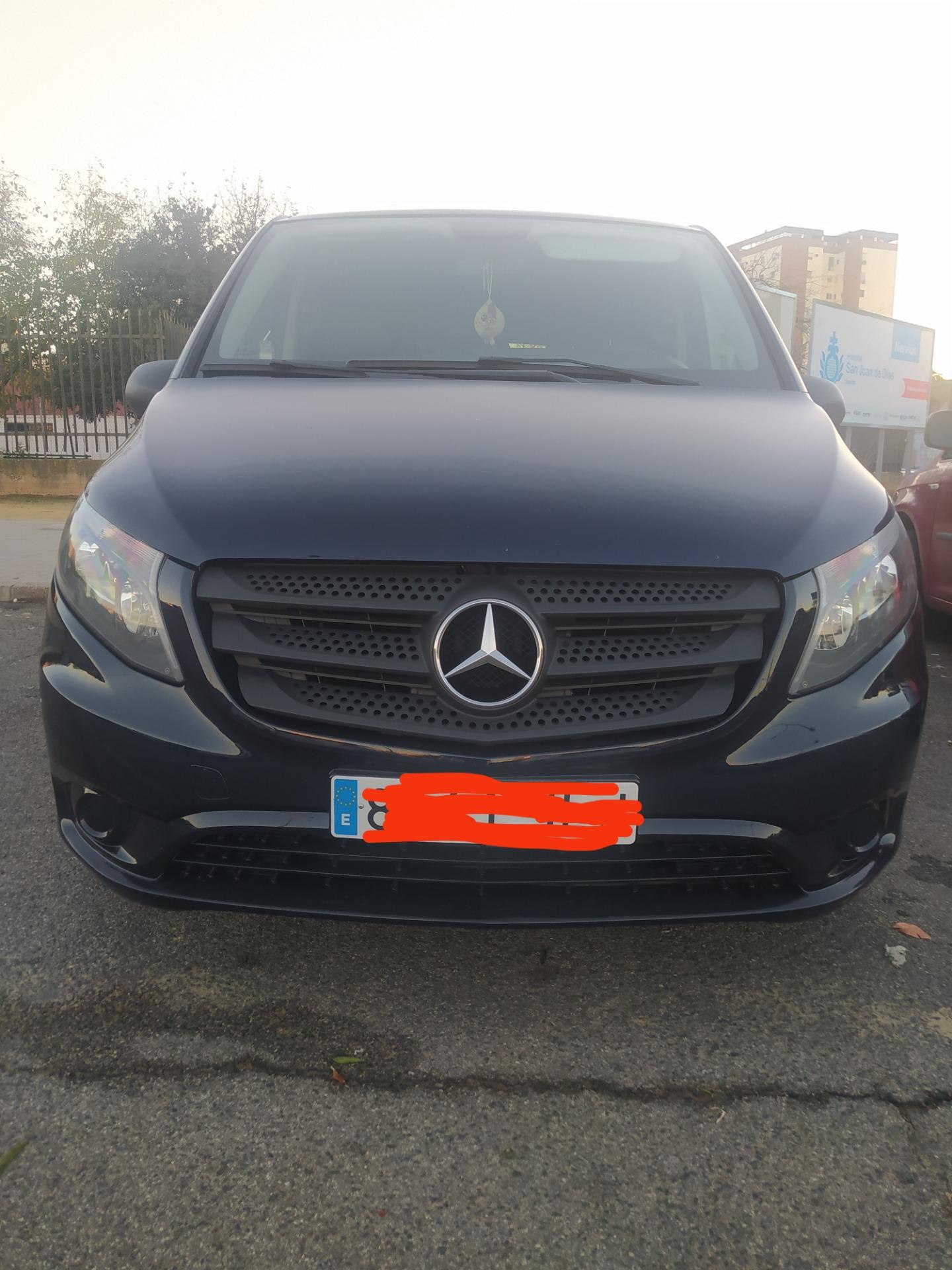 Foto 3 de Mercedes vito Tourer 114,  136cv de 9 plazas, azul con 172000km 