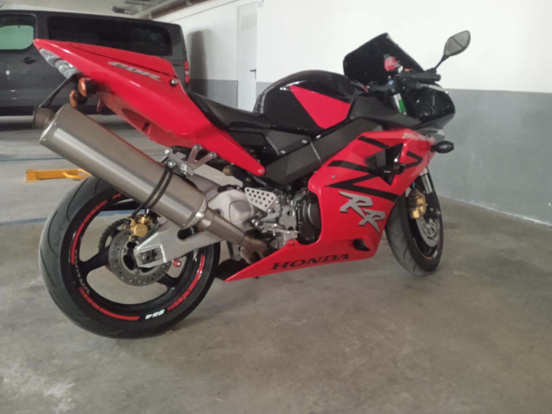 Foto 2 de HONDA CBR 954rr FIRE BLADE 