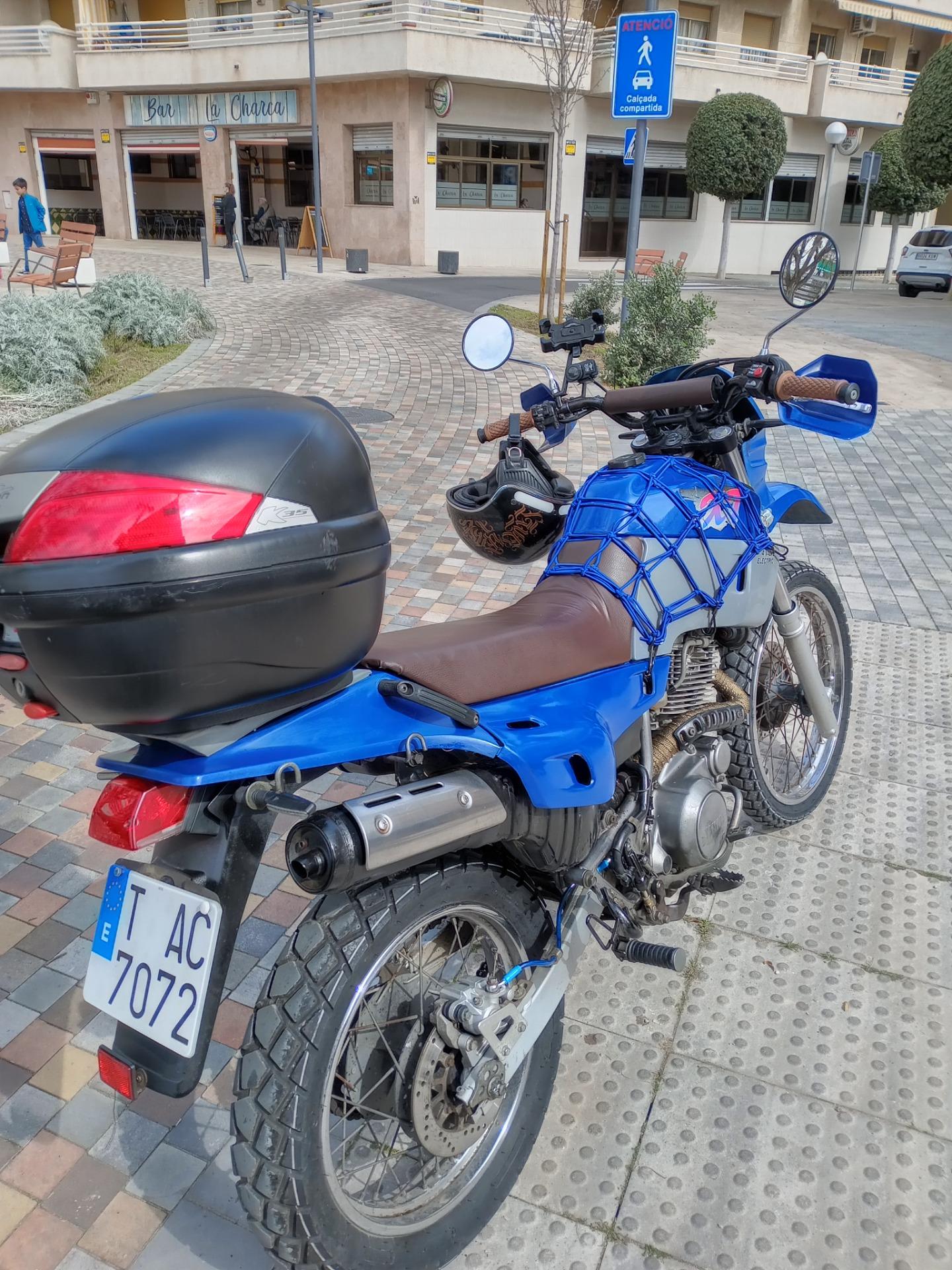 Foto 2 de YAMAHA XT600E