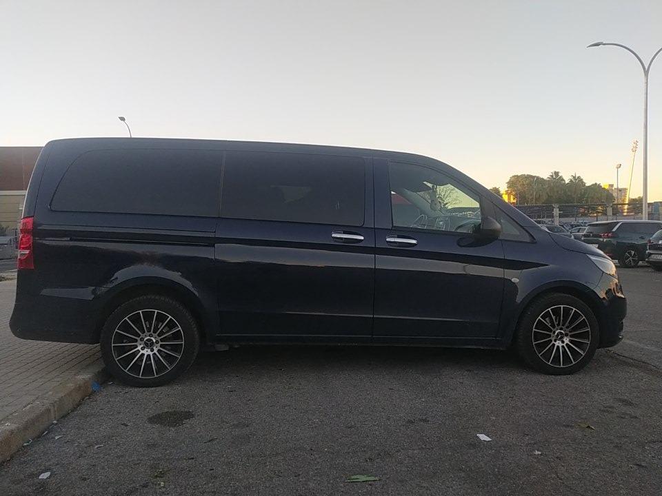 Foto 1 de Mercedes vito Tourer 114,  136cv de 9 plazas, azul con 172000km 