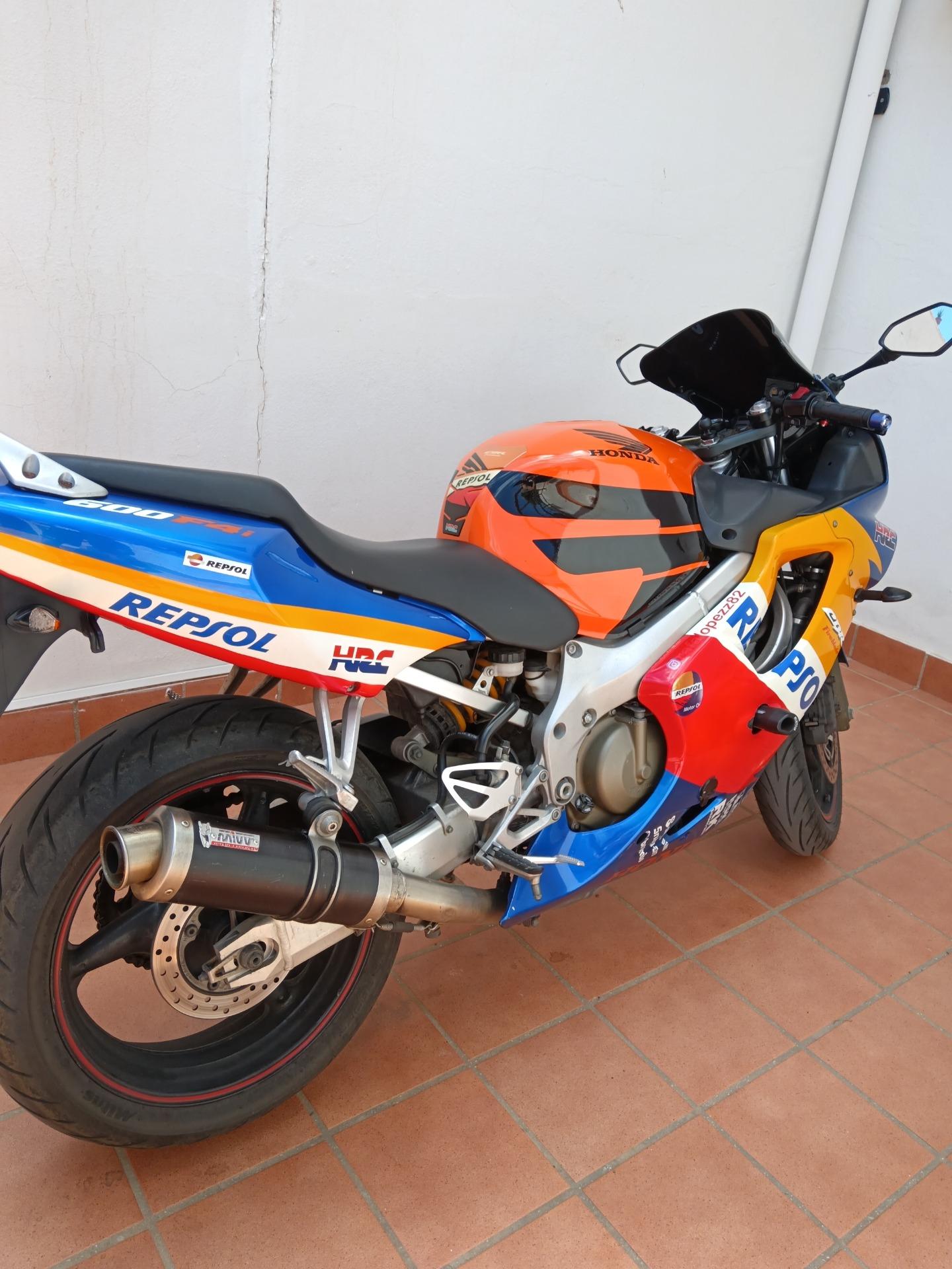 Foto 4 de Honda cbr 600 vf4i 