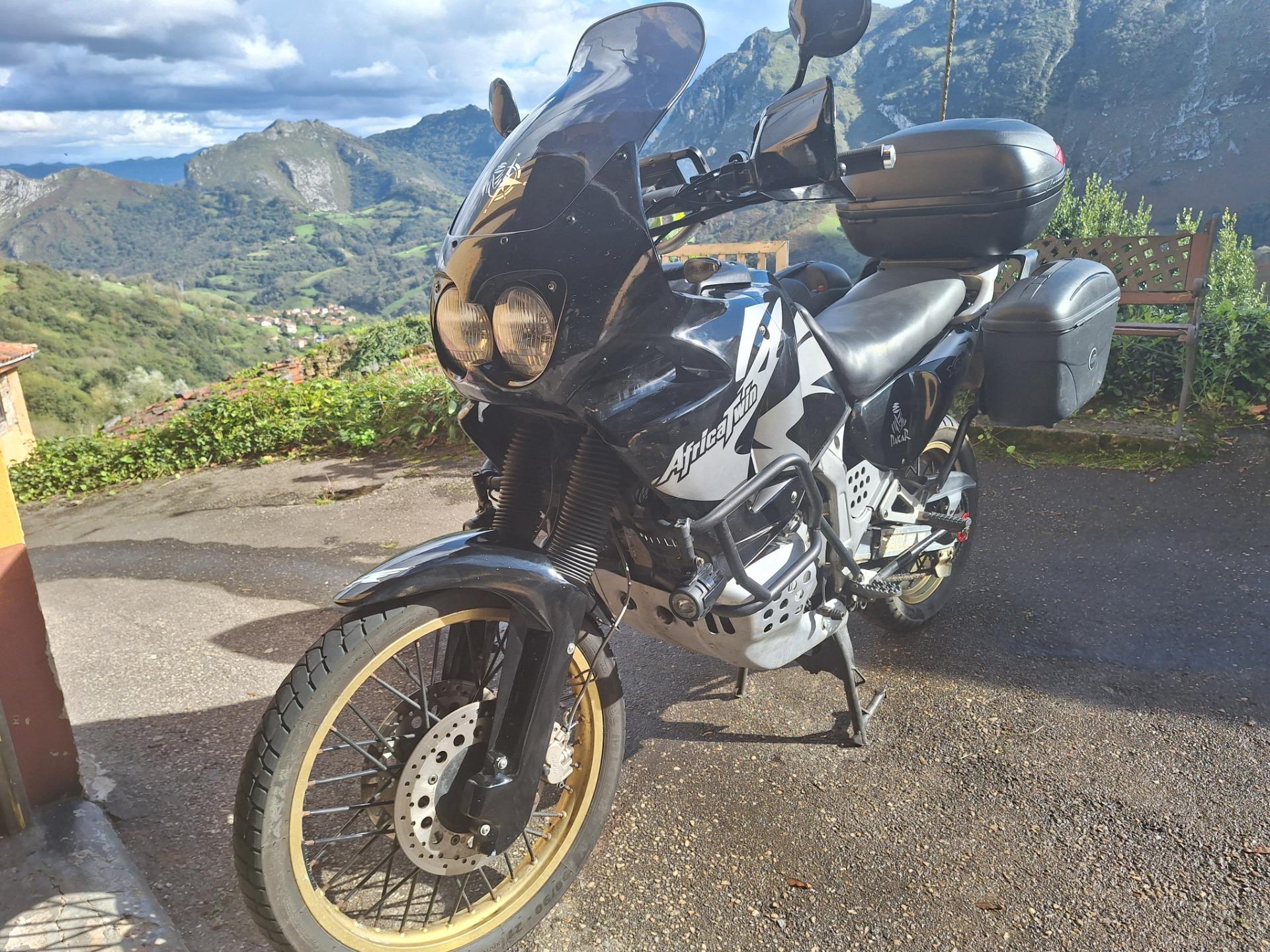 Foto 5 de Moto honda africa twin 750