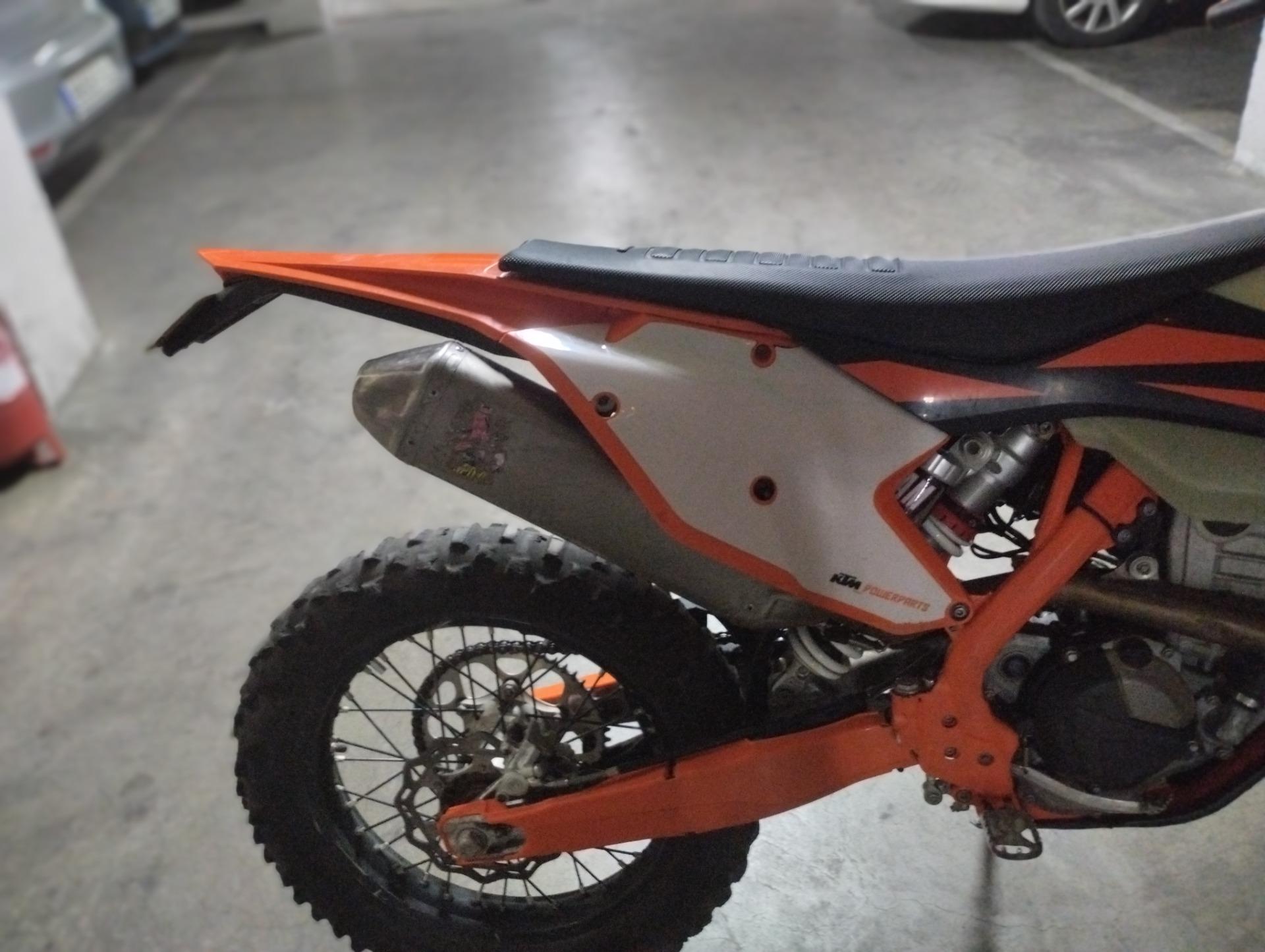 Foto 8 de Moto ktm enduro Año 2019 