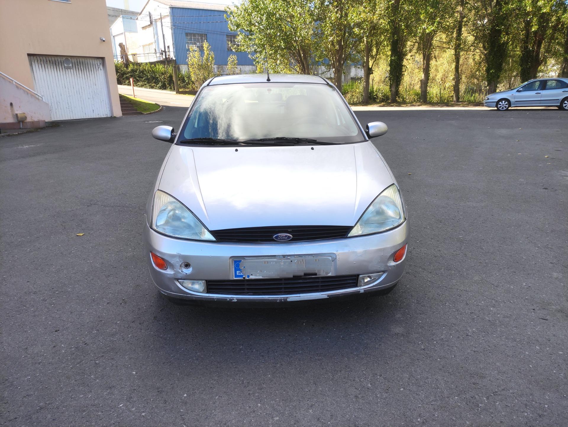 Foto 7 de Ford Focus 1.6 de 100 cv año 2000,220 mil km, aire acondicionado, distribución recién cambiada, etc