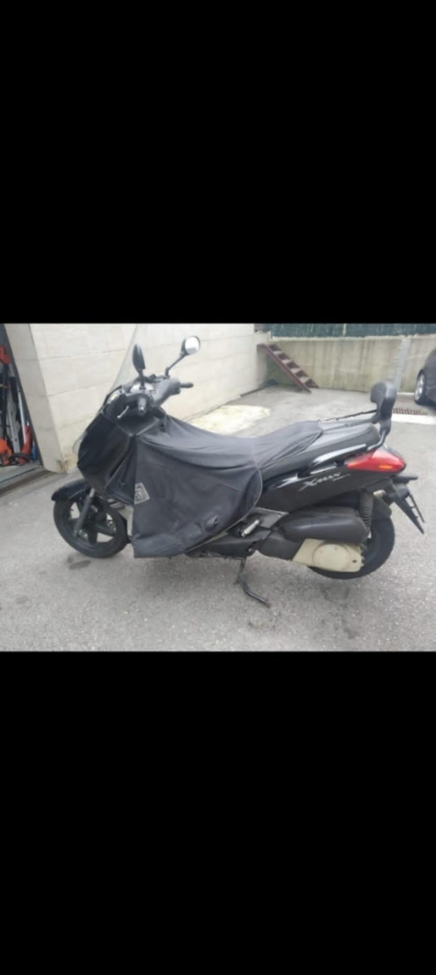 Foto 1 de YAMAHA XMAX 250I