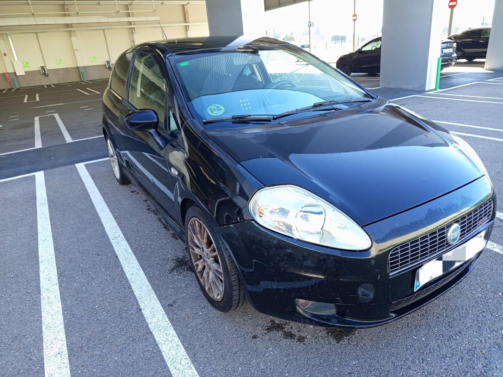 Foto 2 de CAMBIO FIAT GRANDE PUNTO POR COCHE DE 5 PUERTAS