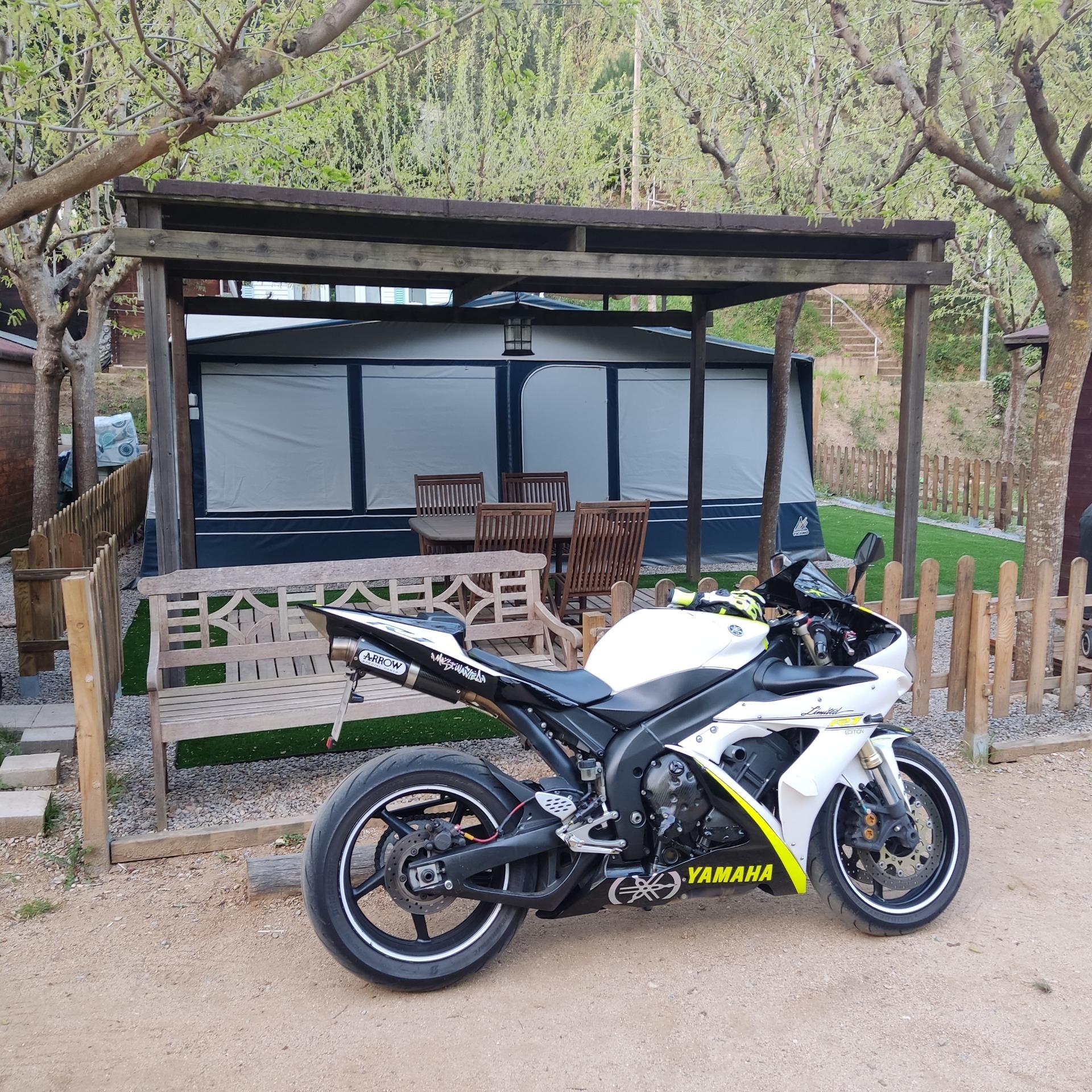 Foto de YAMAHA R12004 53K KM X BMW GS 1200 R