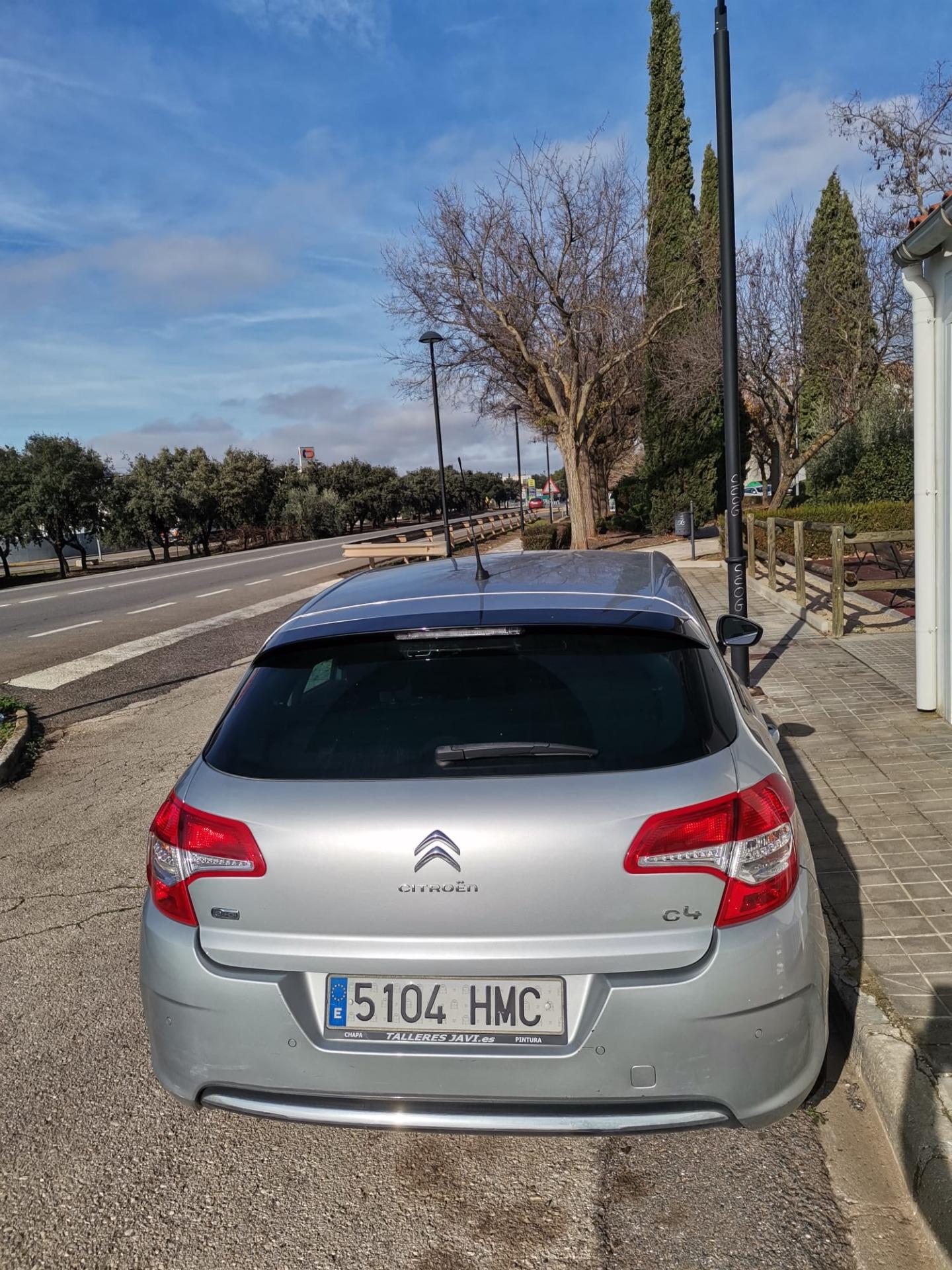 Foto 4 de Citroen C4, 2012; 75000km. 110cv. 5plzs