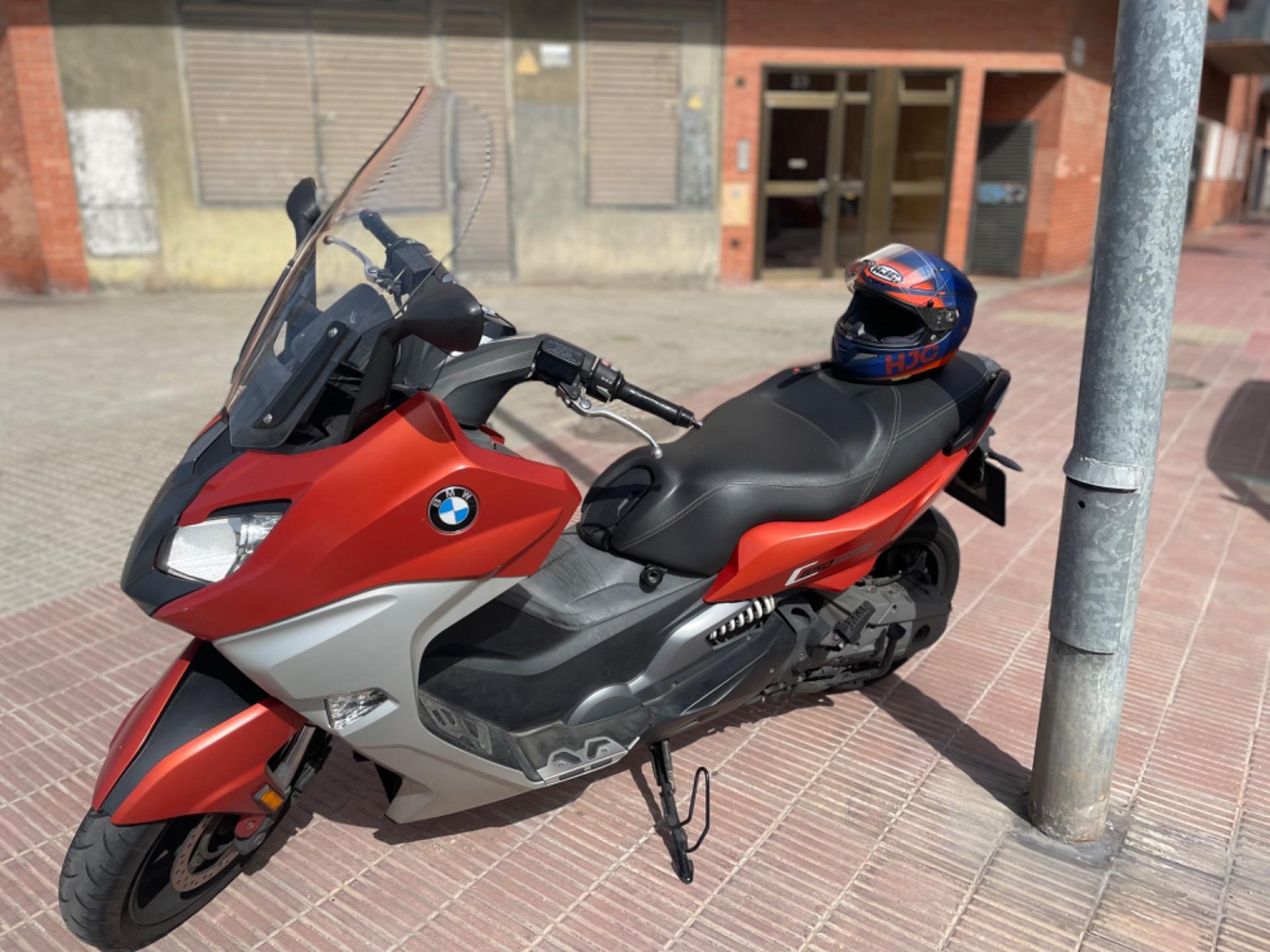 Foto de BMW c 650 sport con 56000 km cambio por moto naked o r