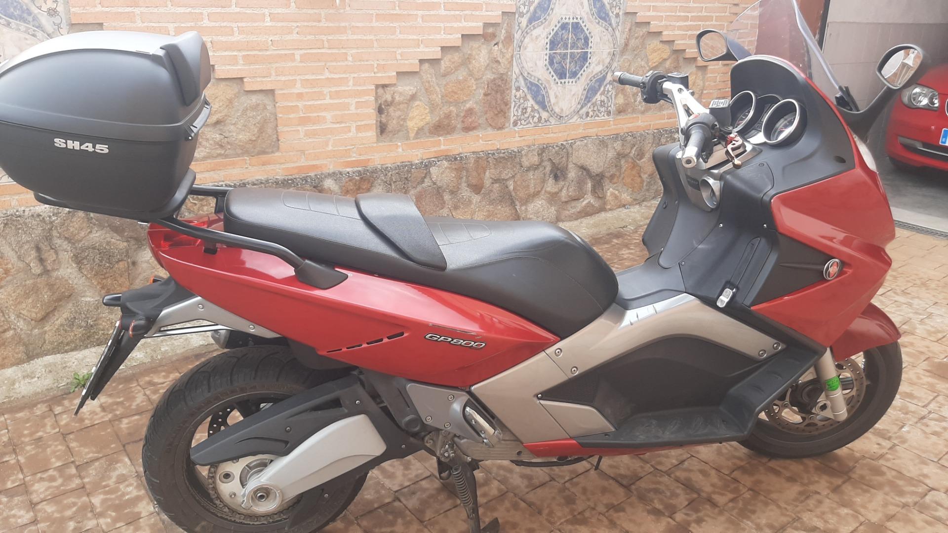 Foto 4 de Moto gilera gp 800 x coche alto Q5 osimilar