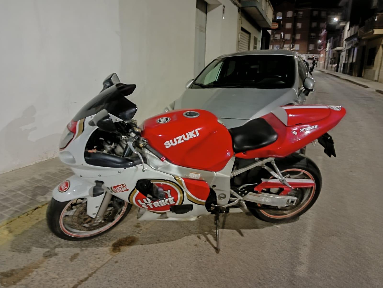 Foto de Suzuki Gsxr 600 Clásica 2003 