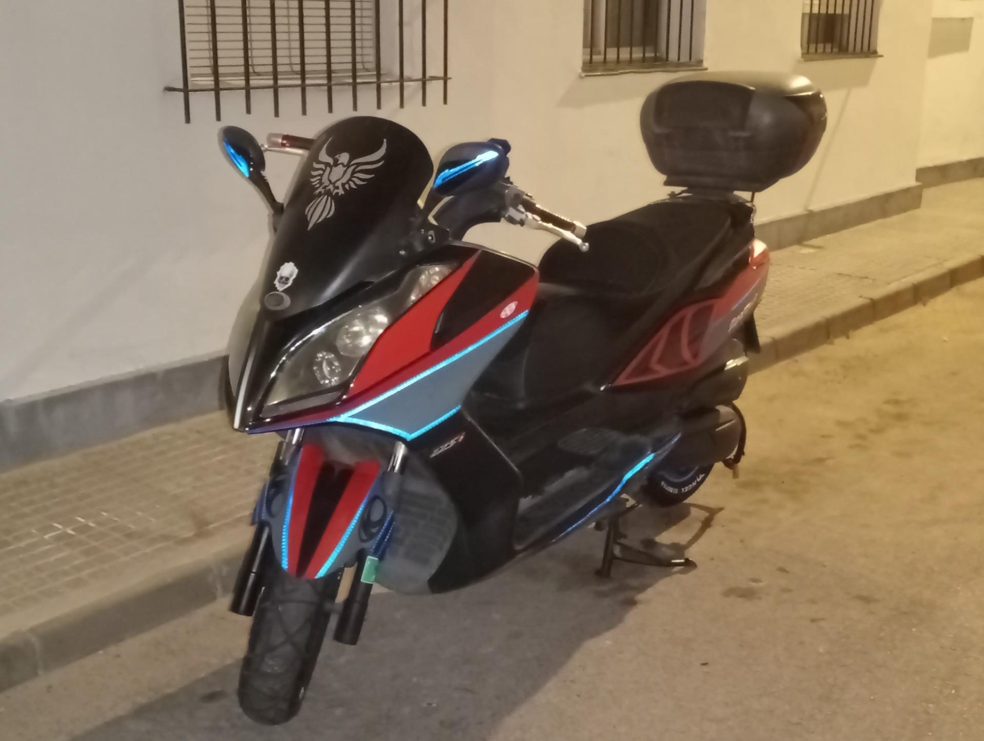 Foto 2 de Kymco superdink de 125