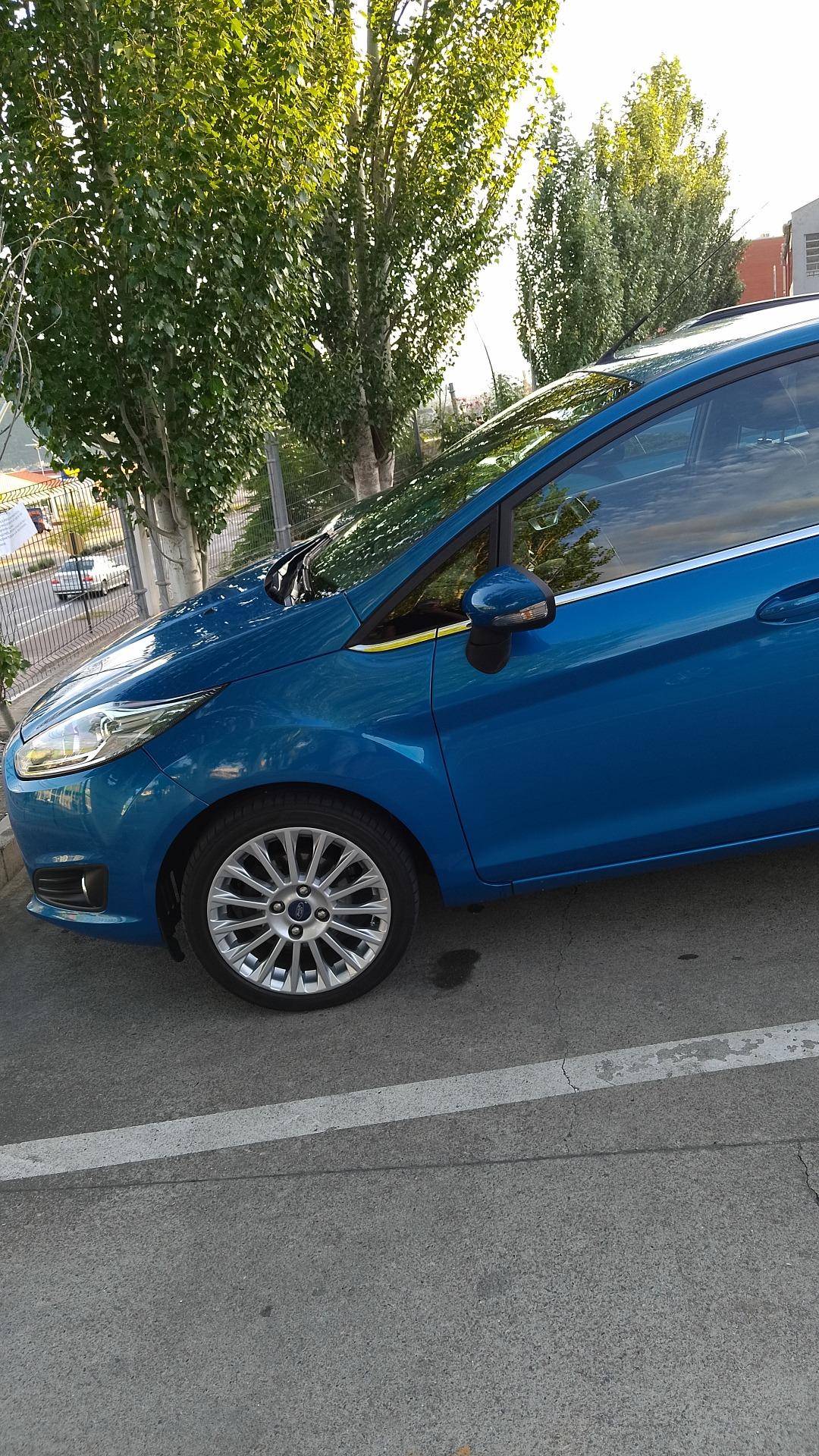 Foto 5 de Ford Fiesta Ecoboost Titanium 1.0 Gasolina 2014 (Por Cadena) 